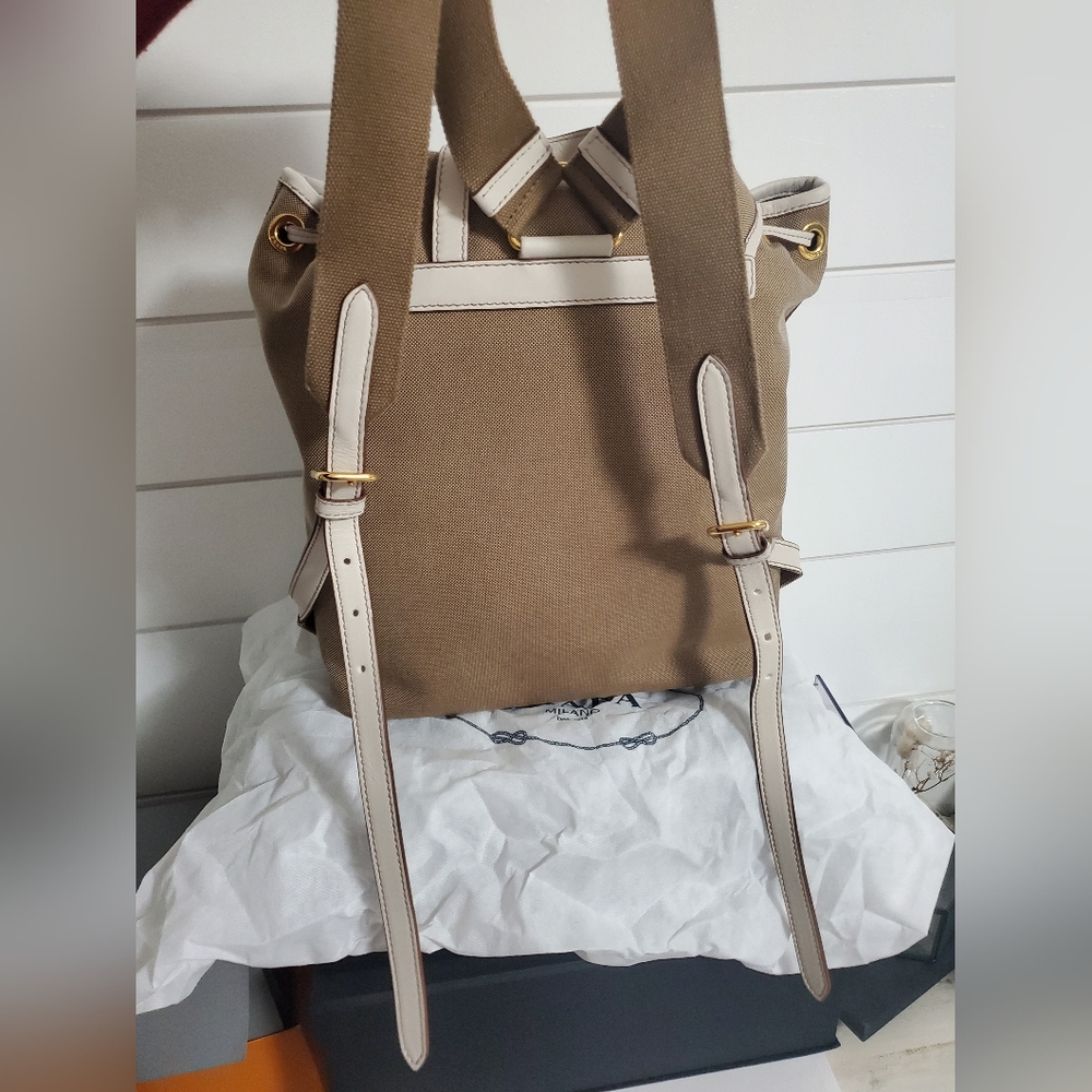 Prada backpack - Picture 6 of 12